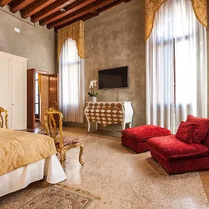 ** Bed & Breakfast Ca' Cappellis Italia